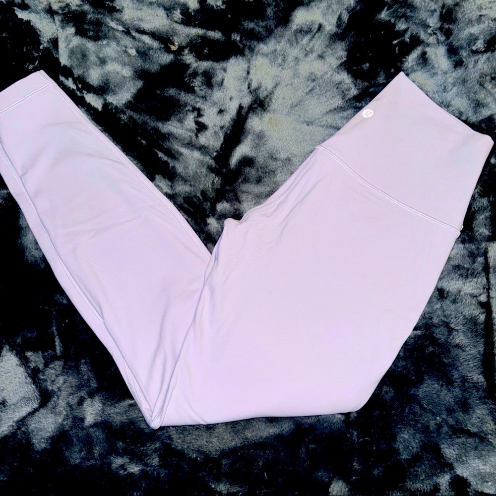 Lululemon Align HR 28” size 8/LavenderDew /Like New!